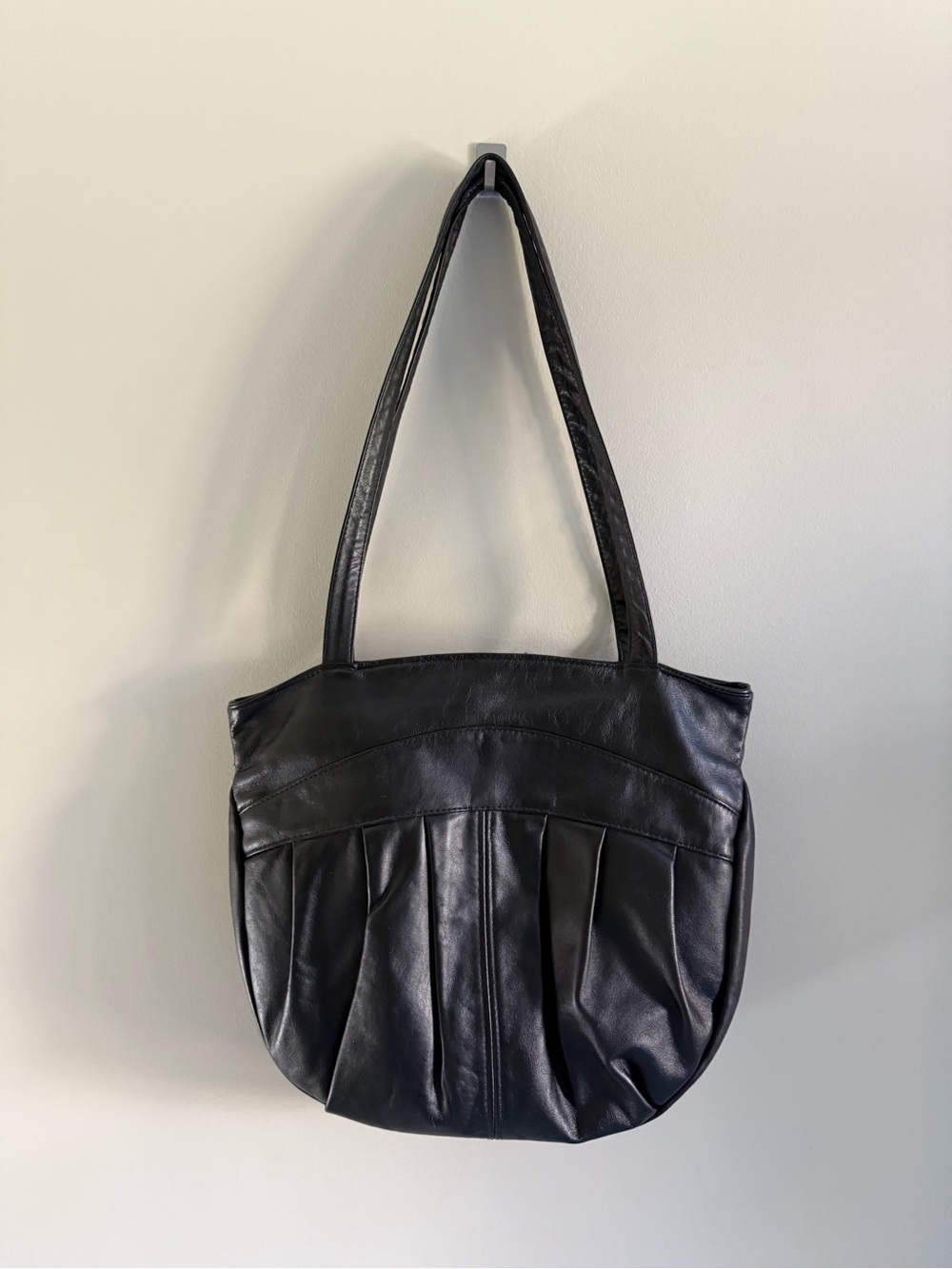 VINTAGE Brixton 100% leather MADE IN CANADA 🇨🇦 shoulder saddle small tote bag.